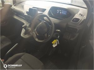 Peugeot Partner 1.5 BlueHDi 100 Professional Van - Image 4