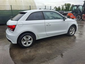 2015 Audi A1   Automatic  84km - Image 3