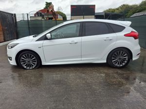 2018 Ford Focus  ST-Line    120 bhp - Image 3