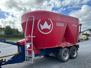 Siloking 22 CU Metre Tandem Axle Diet Feeder - Image 2
