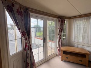 🏡 OMAR BRENTMERE TWIN LODGE – 🏡  Something a lit - Image 3