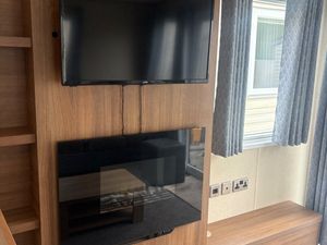 🏠 ABI ASHCROFT – 38 x 12 – 3 BEDROOM 🏠  Another - Image 3
