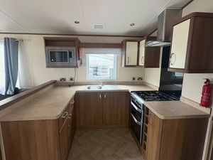 🏠 ABI ASHCROFT – 38 x 12 – 3 BEDROOM 🏠  Another - Image 2