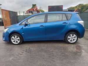 2015 Toyota Verso  7 seater  D4D - Image 3