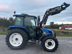 2006 New Holland TL100A  with Loader - Image 4