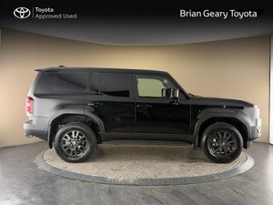 Toyota Land Cruiser LWB AUTO - Image 3