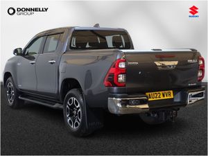 Toyota Hilux Invincible D/Cab Pick Up 2.8 D-4D Aut - Image 2