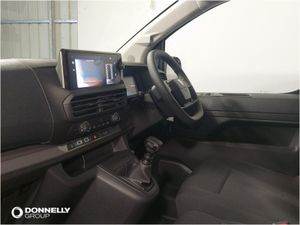 Peugeot Expert 2.2 BlueHDi 150 Asphalt Van - Image 4