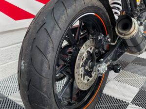 2012 KTM 125 Duke - Image 4