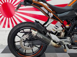 2012 KTM 125 Duke - Image 2