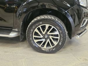 18 NISSAN NAVARA TEKNA CREWCAB PICK-UP - Image 4