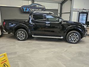 18 NISSAN NAVARA TEKNA CREWCAB PICK-UP - Image 2
