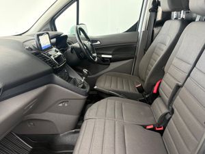 Ford Transit Connect Limited 1.5D 2023 - Image 4