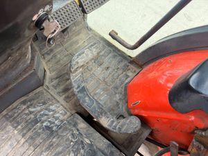 Kubota B2530 Compact Tractor - Image 3