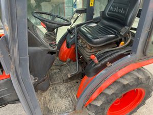 Kubota B2530 Compact Tractor - Image 4