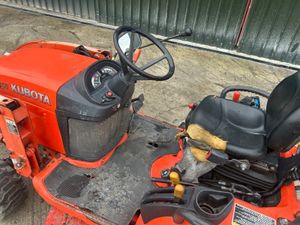 Kubota BX2350 Compact Tractor - Image 4