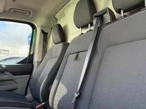 Ford Transit Custom E- 320 L1  RWD 100kW 65kWh H1 - Image 4