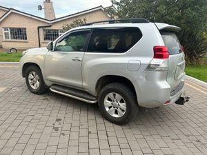 2011 Toyota Land Cruiser Swb tax+doe - Image 4