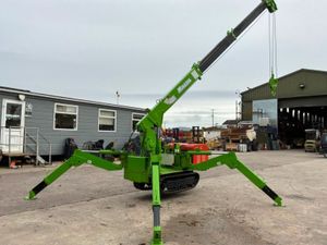 Asaka Self propelled rubber tracked spider crane.. - Image 4