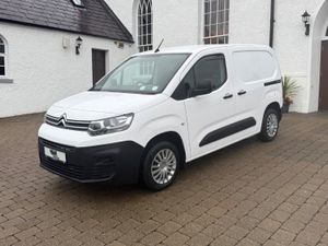 2021 Citroen Berlingo 1.5 LX NO VAT! - Image 3