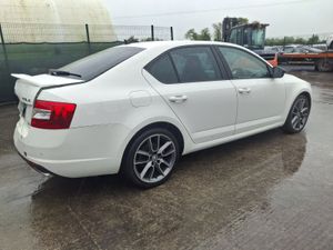 142 Skoda Octavia  VRS  2.0 Tdi  184bhp - Image 3
