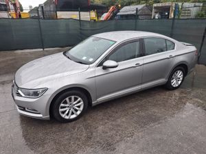 152 Volkswagen Passat  Comfortline  Tdi - Image 2