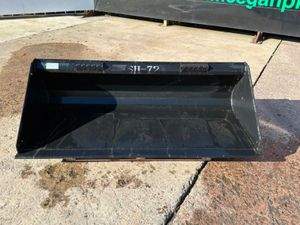 New / unused 72" skid steer / bobcat loader Bucket - Image 3