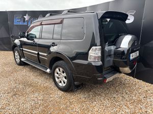 Mitsubishi Pajero 3.2 Automatic Commercial - Image 4