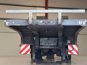 2016 MAC TRI-AXLE LOW-LOADER - Image 2