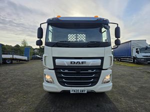 2020 DAF CF410 8X2 rear steer with 33ft beavertail - Image 2