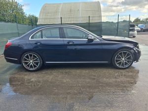 152 Mercedes C-Class  Bluetec sport  220C - Image 2