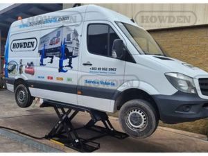 Taranto 3.5 Ton Mid Rise Auto Garage Lift - Image 3