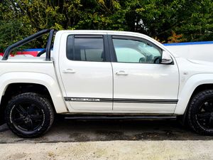 NO VAT AMAROK - Image 3