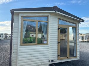 HOLY MOLY LOOK AT THIS ABI ST DAVID 38X2 BED - Image 2