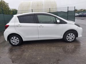 142 Toyota Vitz  1.0 Petrol  Automatic - Image 2