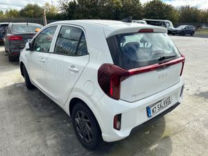 25 Picanto 1.0 Petrol 9km Starting - Image 4