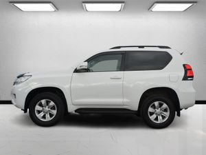 Toyota Land Cruiser SHORT WHEEL BASE AUTO - Image 4