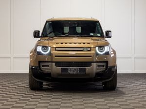 242 Land Rover Defender X-Dyn. 3 Seat Commercial - Image 2