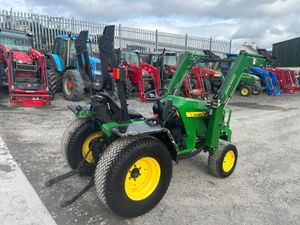 John Deere 4115 Compact Tractor - Image 2