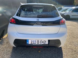 PEUGEOT E-208 ACTIVE 50 KWH 136 BHP COMMERCIAL - Image 4