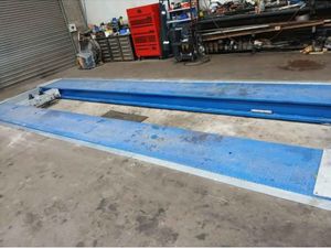 Ravaglioli Platform Scissor 8 Metre Lift 25-Tonne - Image 4