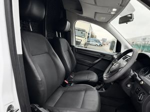 2019 Volkswagen Caddy 79,000km - Image 3