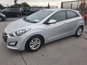 2012 Hyundai i130  1.6 Diesel.Drive away - Image 2