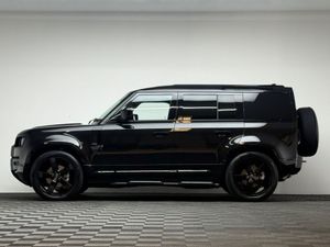 Land Rover Defender SE X-DYNAMIC D250 3.0 3 SEATER - Image 4