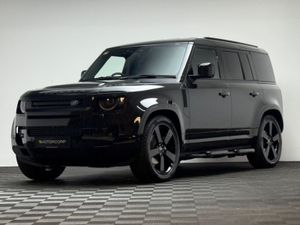 Land Rover Defender SE X-DYNAMIC D250 3.0 3 SEATER - Image 3