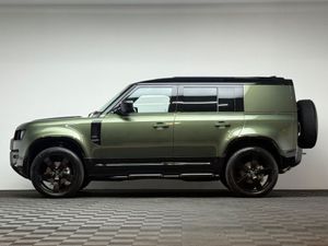 Land Rover Defender SE X-DYNAMIC D250 3.0 3 SEATER - Image 4