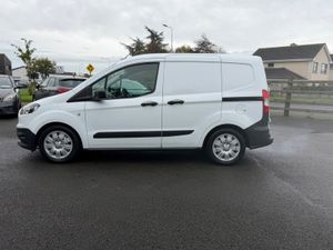 ABSOLUTELY IMMACULATE 2015 FORD TRANSIT - Image 4