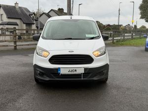 ABSOLUTELY IMMACULATE 2015 FORD TRANSIT - Image 3