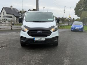 STUNNING Ford Transit Custom 2020 6 speed - Image 3