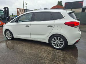 142 Kia Carens    7 seater  Full leather - Image 4